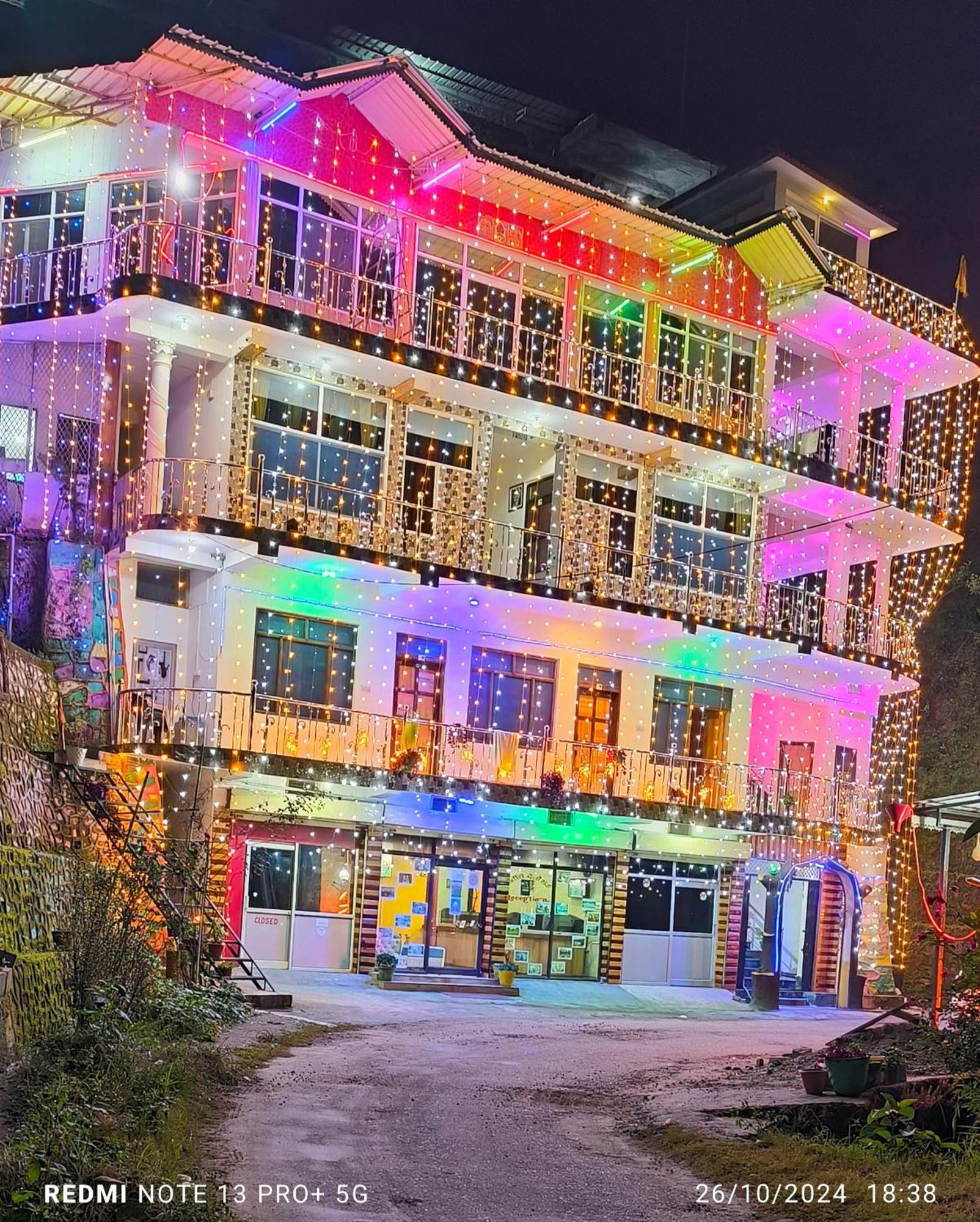 Dwarika Hotel Dwarahat ภายนอก รูปภาพ